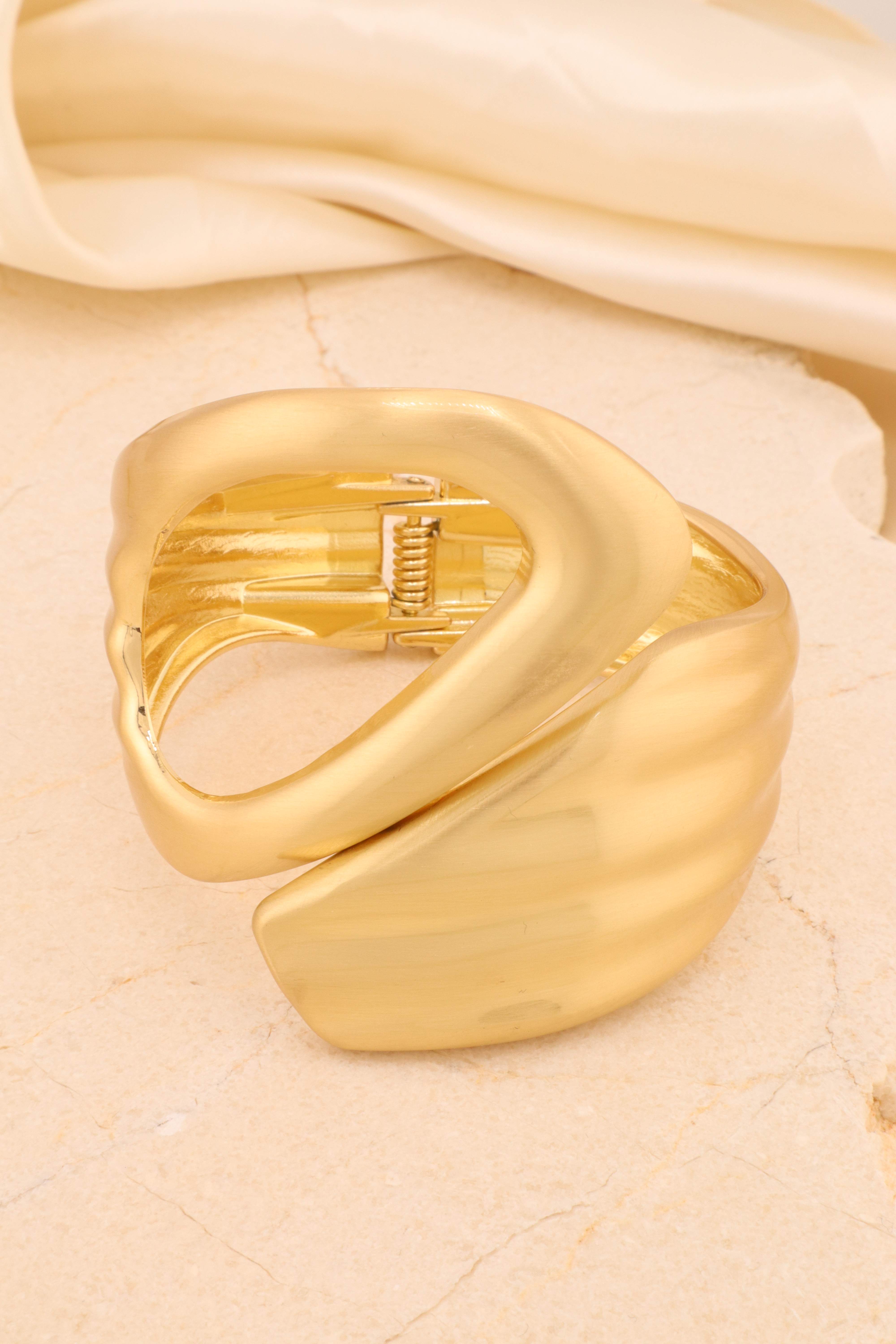 BRACELETE ORGÂNICO VAZADO
